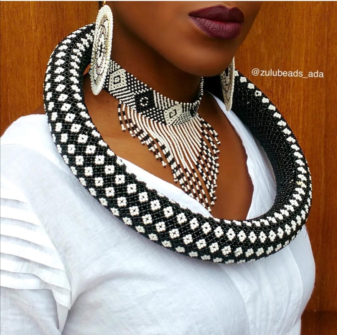 Ndebele Beaded Neckring Sgolwani.